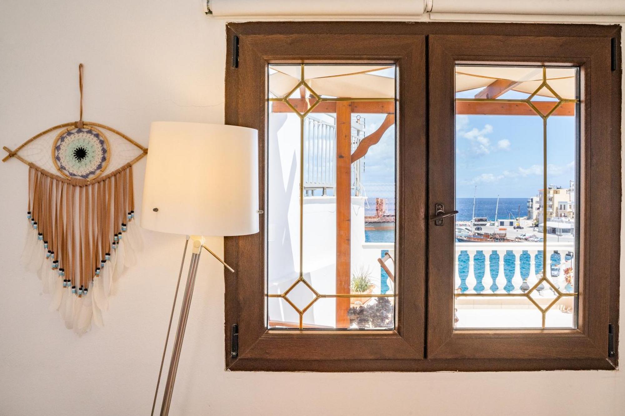 Mimis & Connie 2 Apartment Karpathos Bagian luar foto