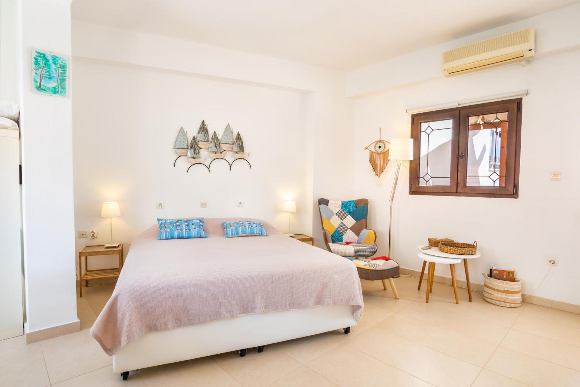 Mimis & Connie 2 Apartment Karpathos Bagian luar foto