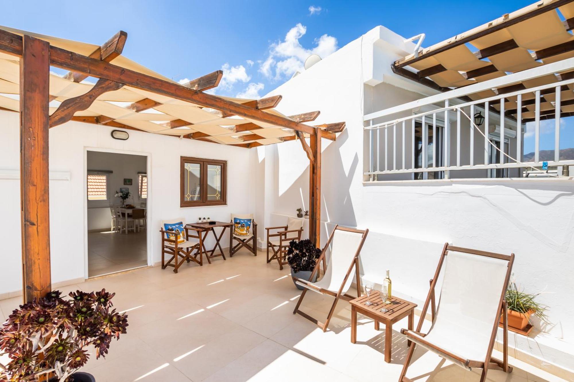 Mimis & Connie 2 Apartment Karpathos Bagian luar foto